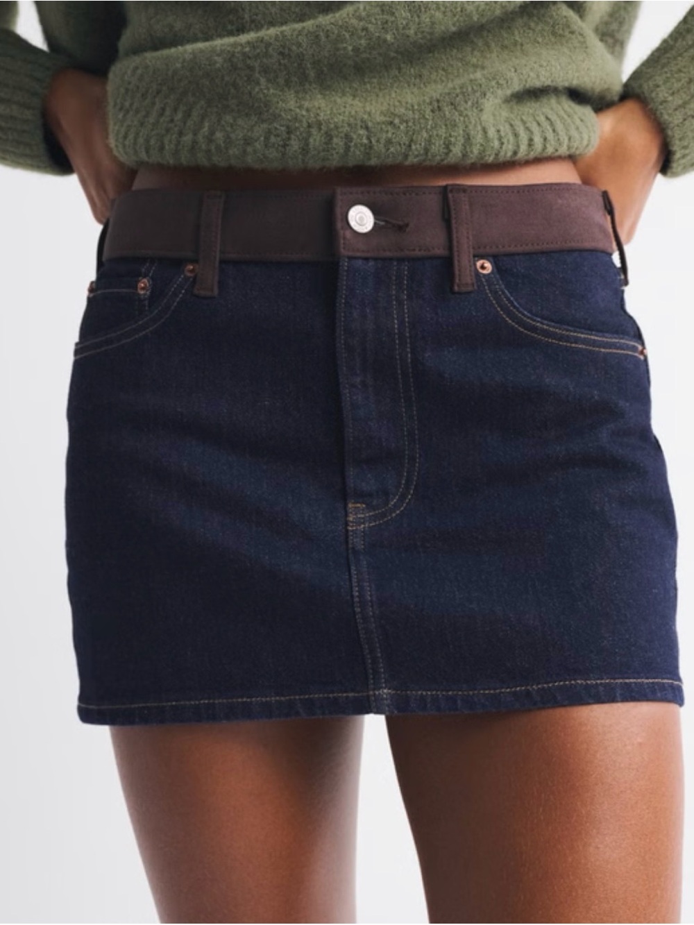 NWT Abercrombie CURVE LOVE Mid Rise Denim Mini Skirt